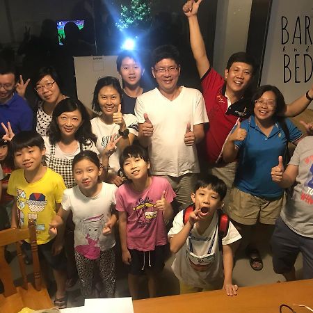 Barandbed Urt Hostel Surat Thani Buitenkant foto