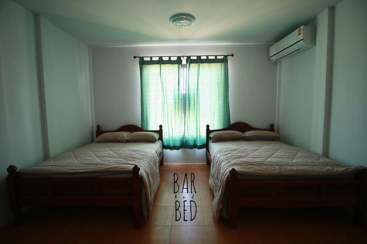 Barandbed Urt Hostel Surat Thani Buitenkant foto