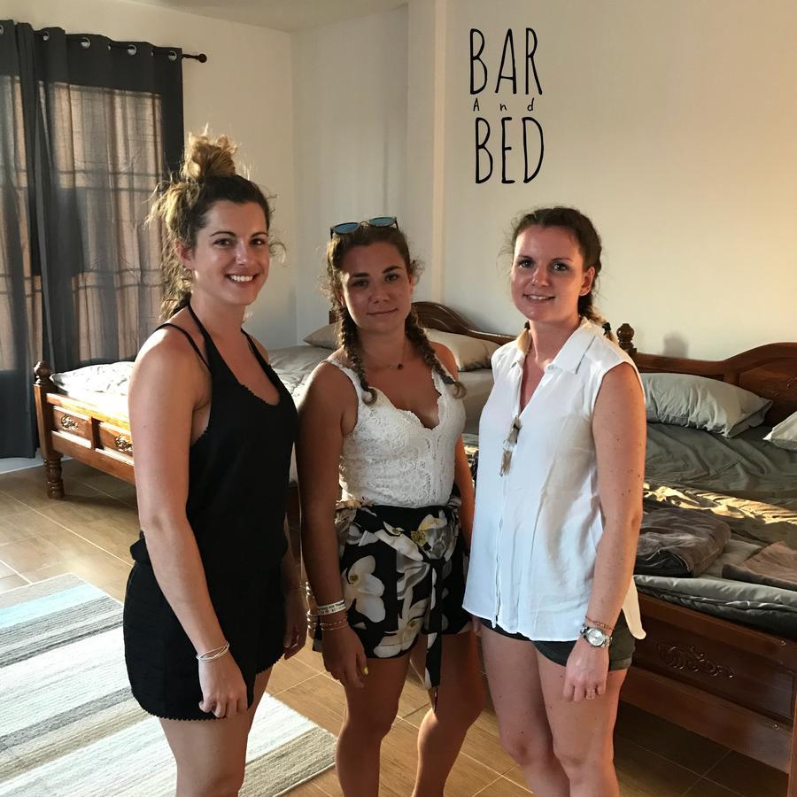 Barandbed Urt Hostel Surat Thani Buitenkant foto