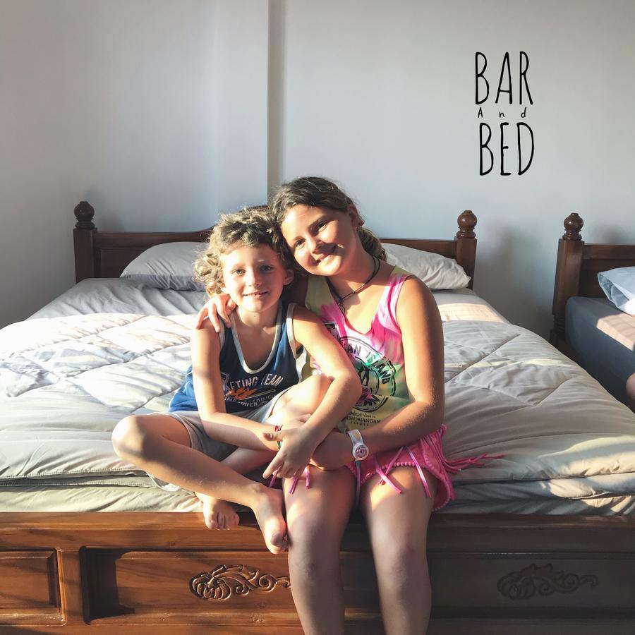 Barandbed Urt Hostel Surat Thani Buitenkant foto
